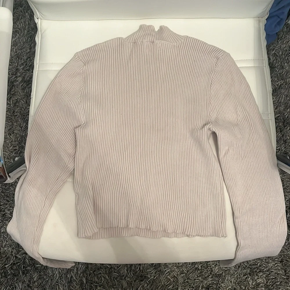 Turtleneck Long Sleeve - Picture 2 of 3